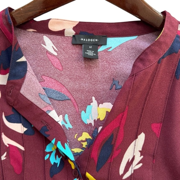 Halogen Pintuck Floral XL Flowy Dress | Fall - Picture 4 of 9